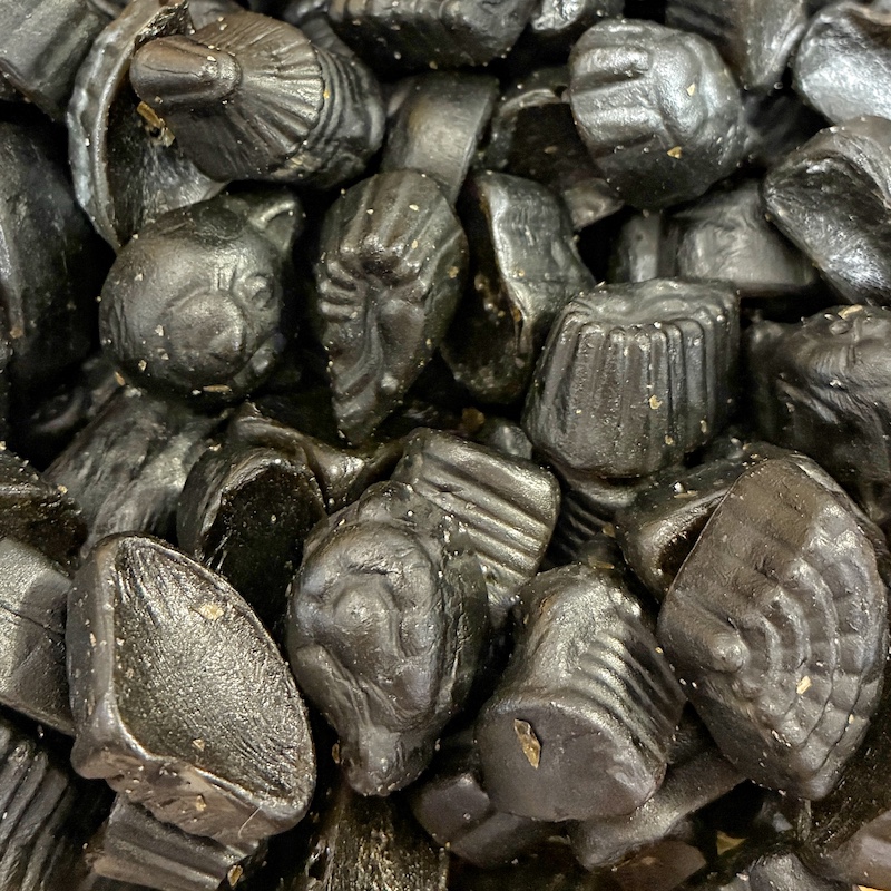 sujets-reglisse-masque-noir