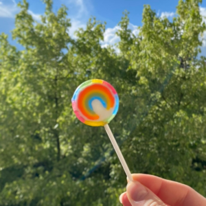 sucette-arc-en-ciel-violette-berlingot