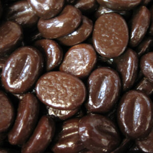 Chocolat grains de cafe glacés.