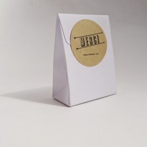 Pochette pliable en carton blanc personnalisables.