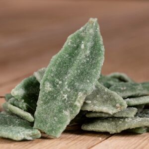 Véritables feuilles de menthe cristallisées.